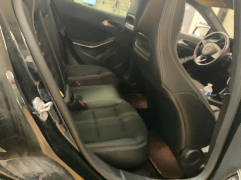 Mercedes-Benz GLA-Klasse GLA 180 Sensation — zdjęcie 14