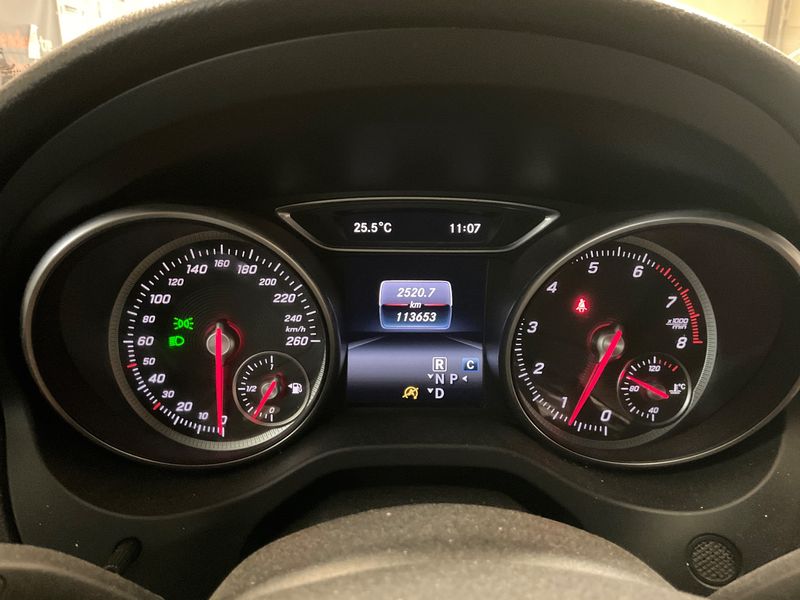 Mercedes-Benz GLA-Klasse GLA 180 Sensation — zdjęcie 13