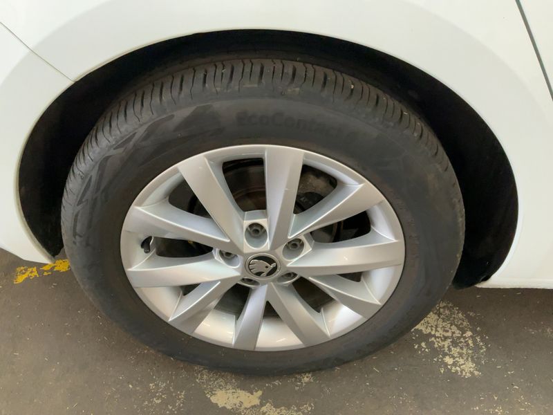 Skoda Octavia 2.0 TDI Style 2019 – снимка 9