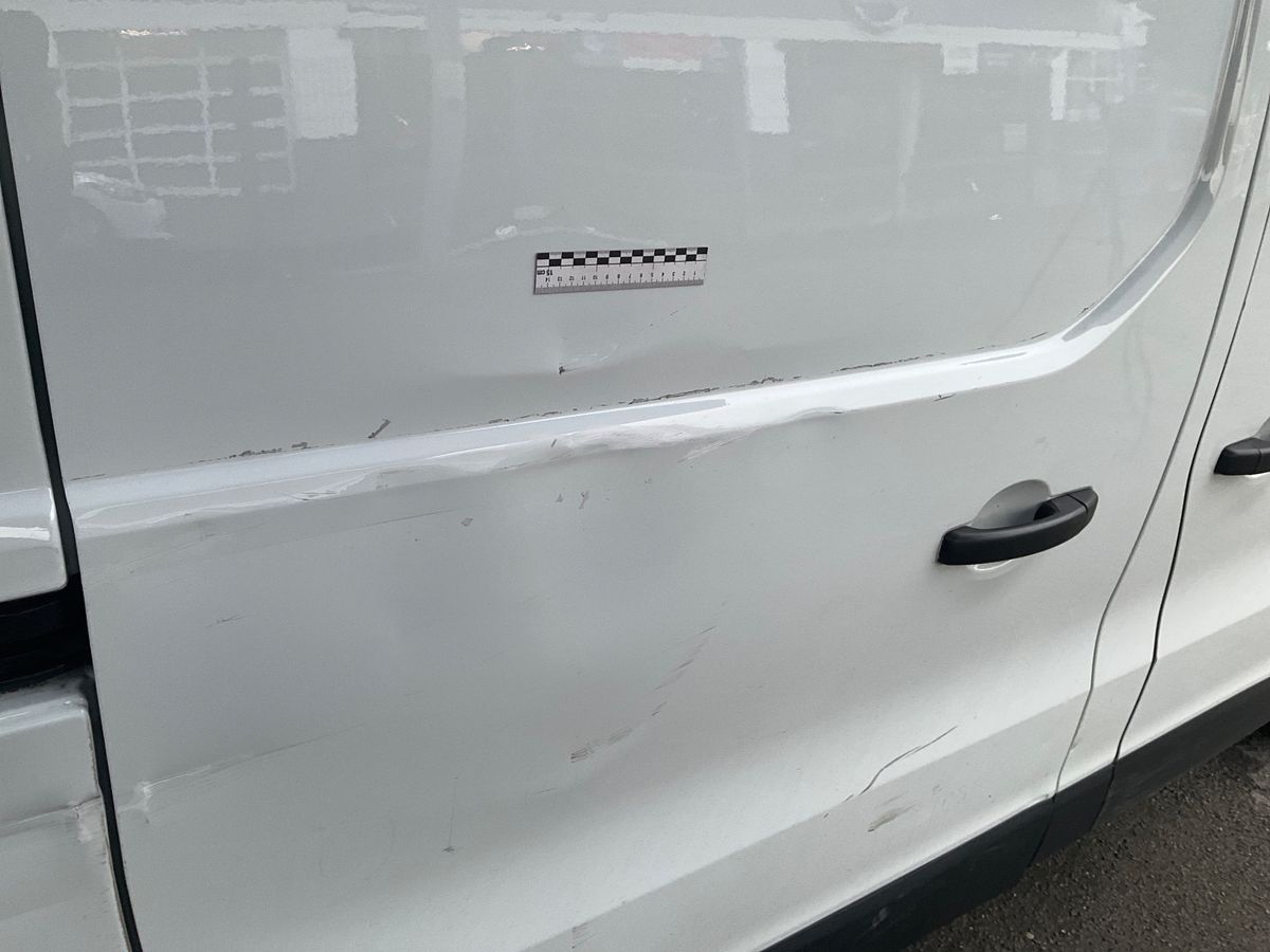 Renault Trafic 2020 — photo 38
