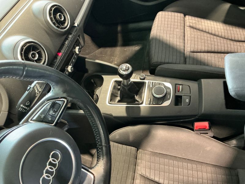Audi A3 Sportback 1.6 TDI Ambition 2016 – снимка 30