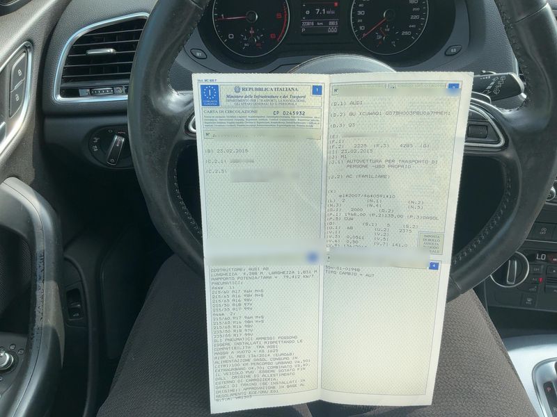 Audi Q3 2.0 TDI quattro Sport — zdjęcie 15