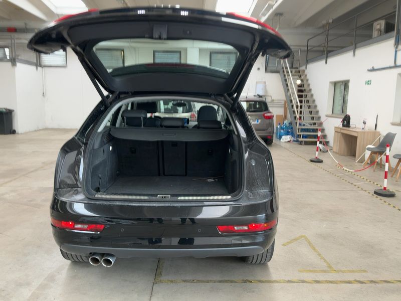 Audi Q3 2.0 TDI quattro Sport — zdjęcie 10