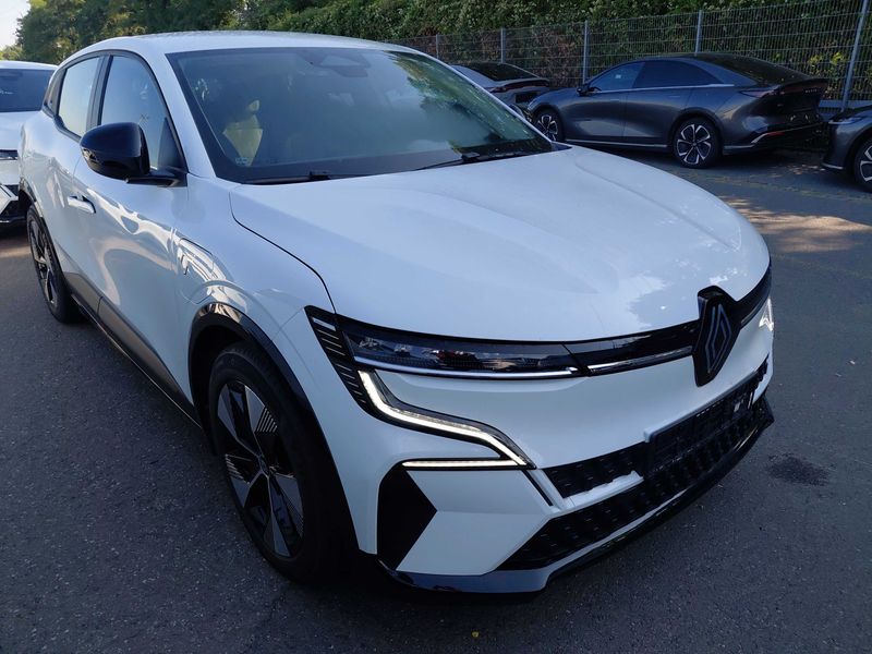 Renault Megane E-Tech electric drive 96 kW Equilibre — zdjęcie 6