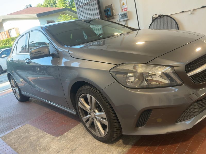 Mercedes-Benz A-Klasse A 180 CDI BlueEfficiency Urban — zdjęcie 8