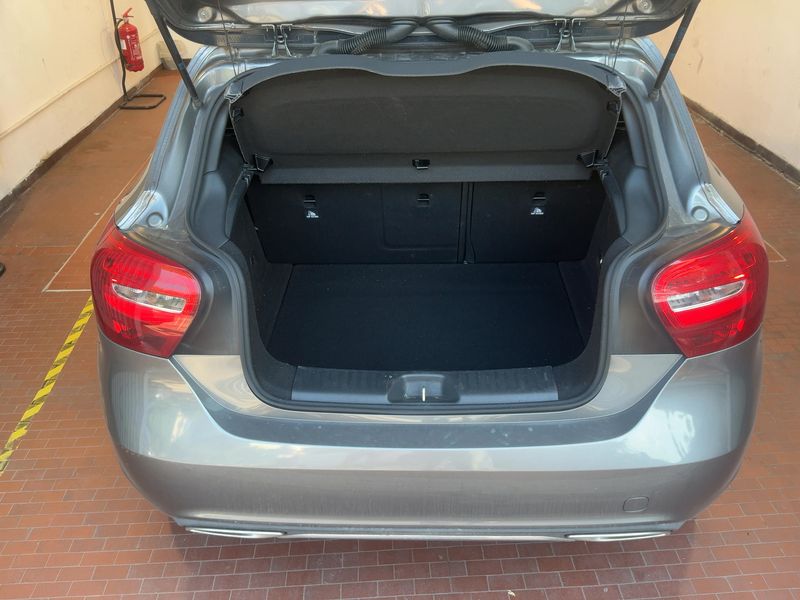 Mercedes-Benz A-Klasse A 180 CDI BlueEfficiency Urban — zdjęcie 10