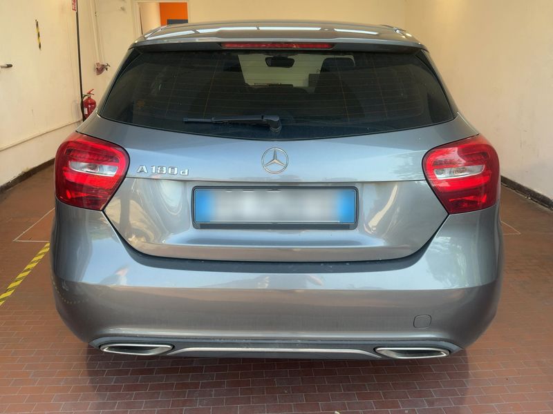 Mercedes-Benz A-Klasse A 180 CDI BlueEfficiency Urban — zdjęcie 5