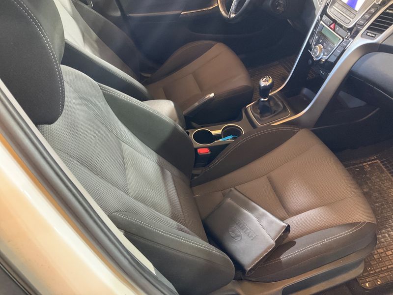 Hyundai i30 1.4 Europe plus 2014 – снимка 23