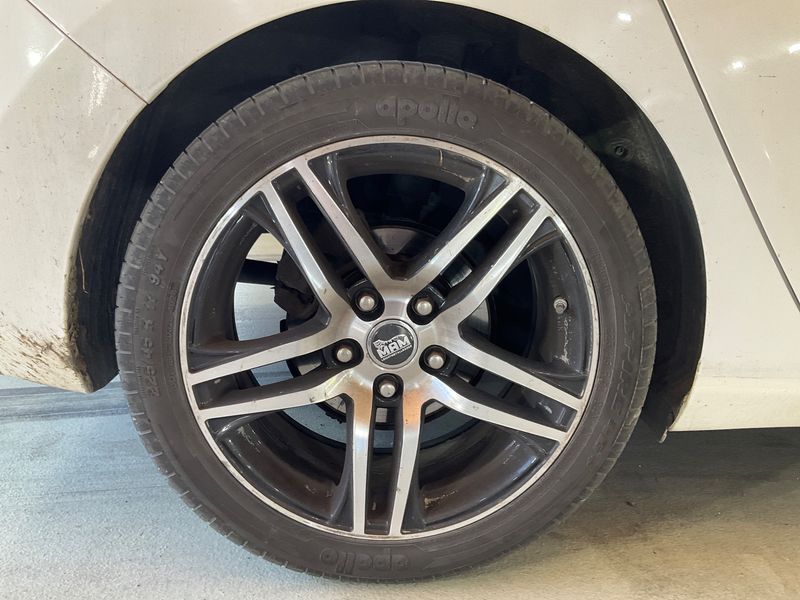 Hyundai i30 1.4 Europe plus 2014 – снимка 9