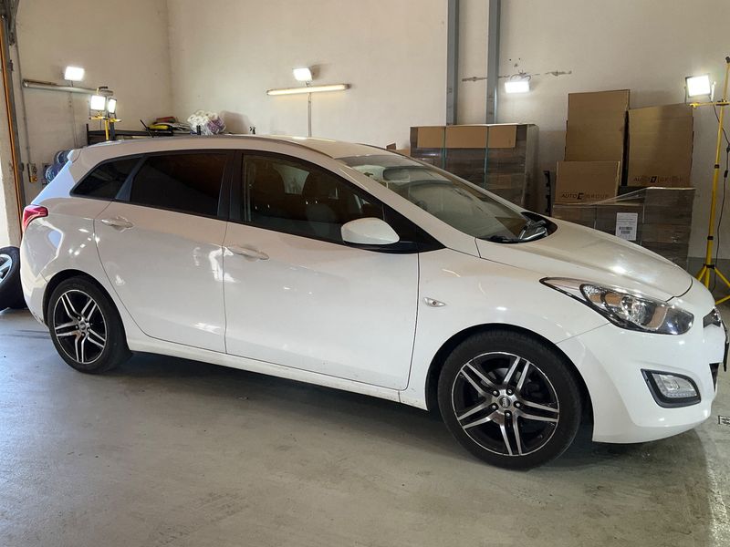 Hyundai i30 1.4 Europe plus 2014 – снимка 12