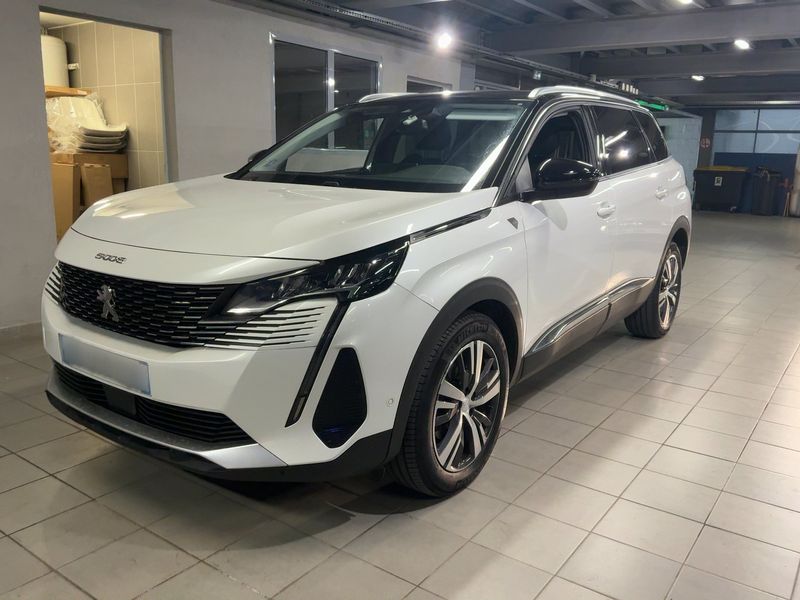 2022 Peugeot 5008