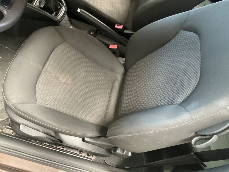 Audi A1 1.6 TDI Attraction 2014 – снимка 28