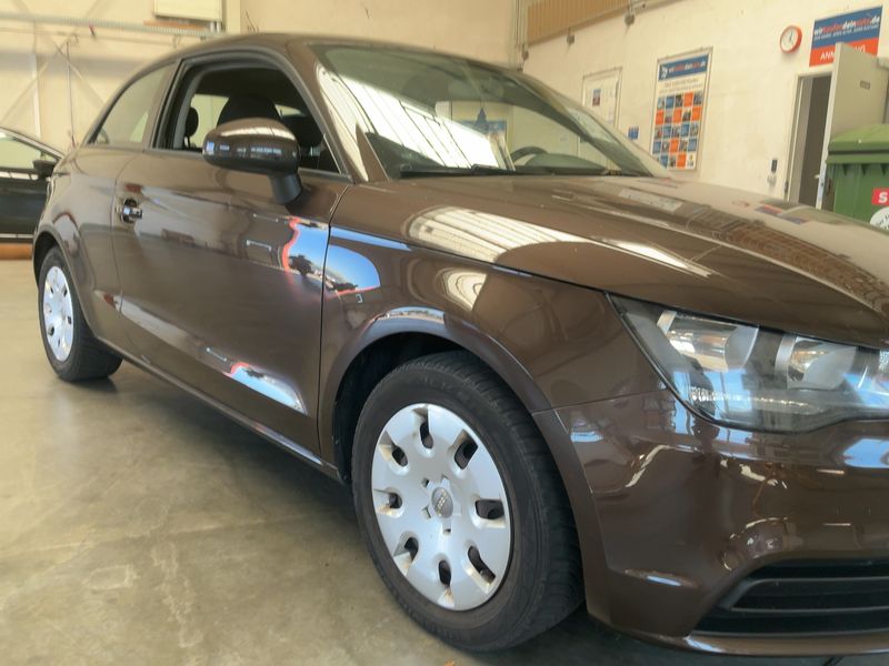 Audi A1 1.6 TDI Attraction — zdjęcie 8