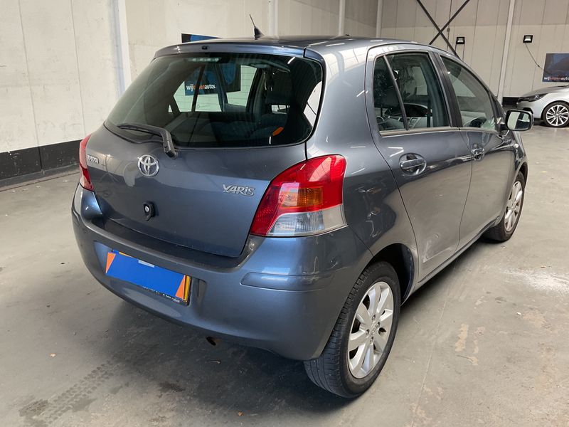 Toyota Yaris 1.33 Dual VVT-i Sol — zdjęcie 2