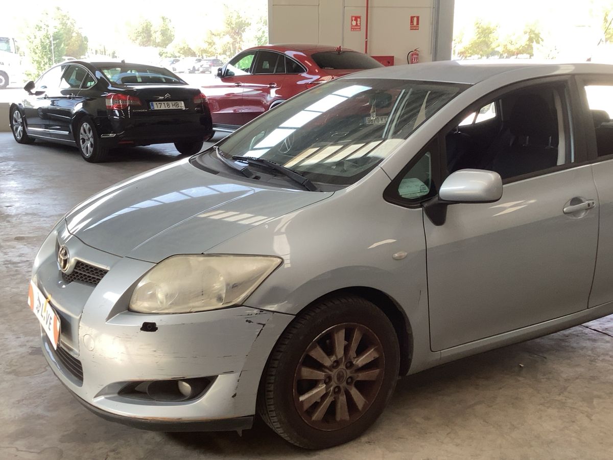 Toyota Auris 1.6 Sol
