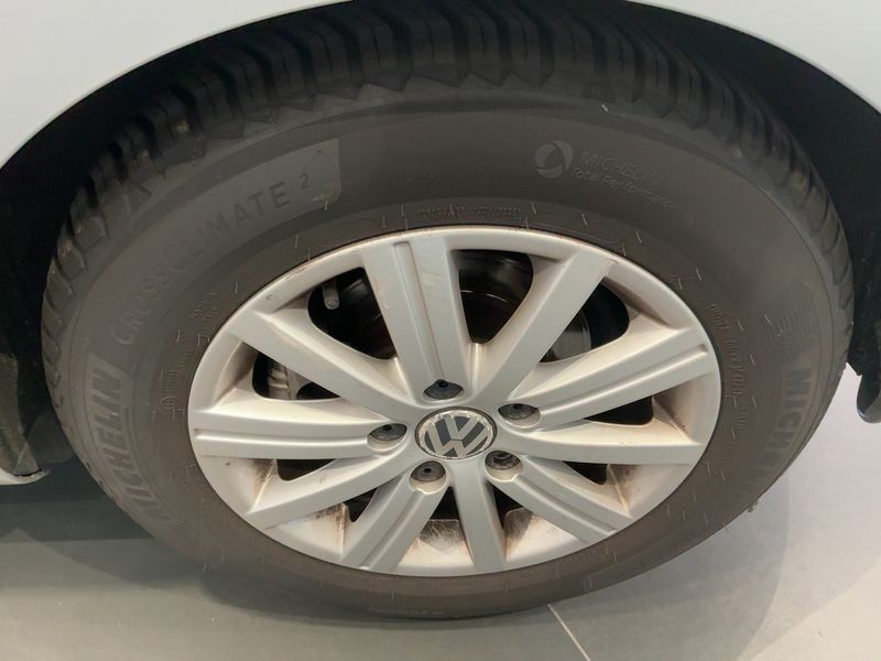 Volkswagen Golf VI 1.6 TDI Trendline BlueMotion Tech 2012 – снимка 5
