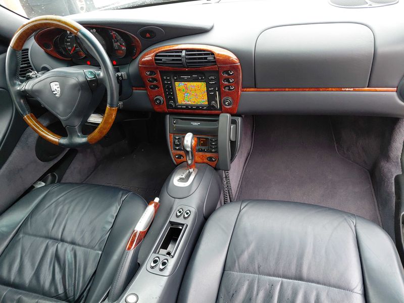Porsche 911 996 Carrera Cabrio — zdjęcie 11