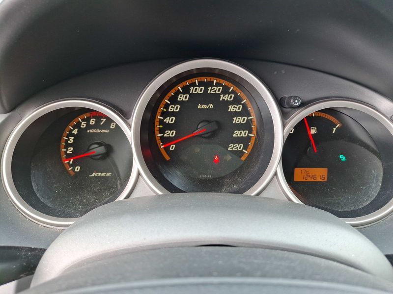 Honda Jazz 1.4 DSi LS — zdjęcie 12