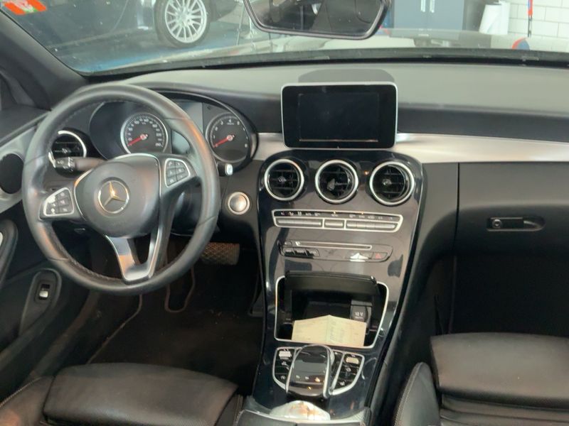 Mercedes-Benz C-Klasse C 180 — zdjęcie 12