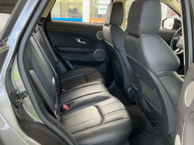 Land Rover Evoque 2.0 Td4 SE — zdjęcie 14