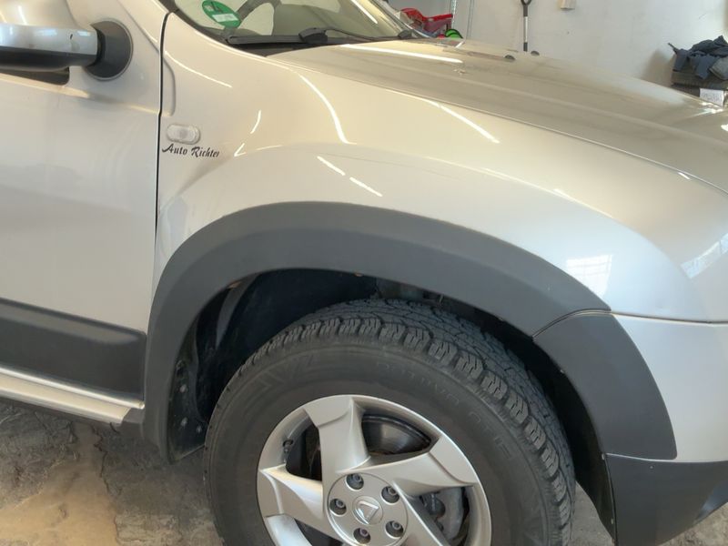 Dacia Duster 1.6 Prestige 4x4 — zdjęcie 8