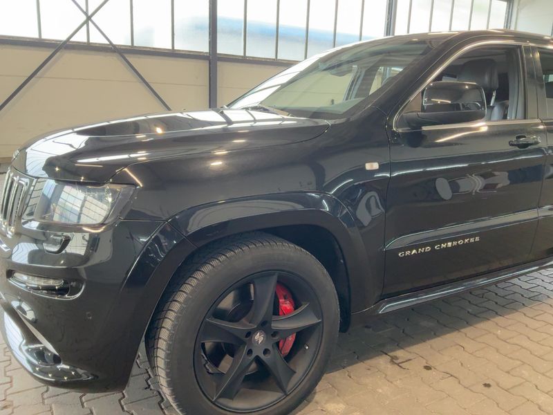 Jeep Grand Cherokee 6.4 V8 HEMI SRT — zdjęcie 2