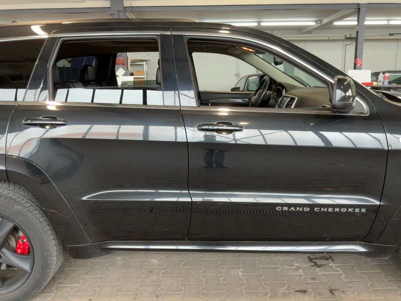 Jeep Grand Cherokee 6.4 V8 HEMI SRT — zdjęcie 7