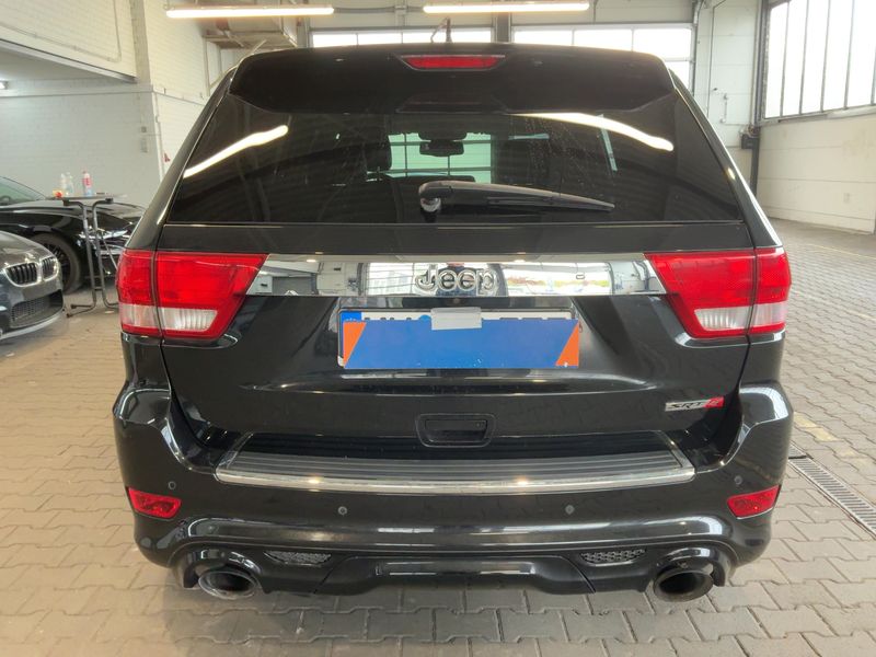 Jeep Grand Cherokee 6.4 V8 HEMI SRT — zdjęcie 5