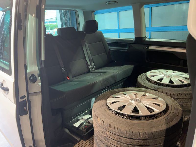 Volkswagen T6 Multivan 2.0 TDI Trendline — zdjęcie 14