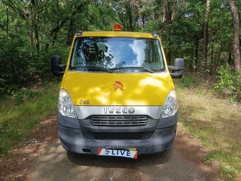 Iveco Daily 3.0 CNG Doppelkabine 35 C Radstand 4100 — zdjęcie 7