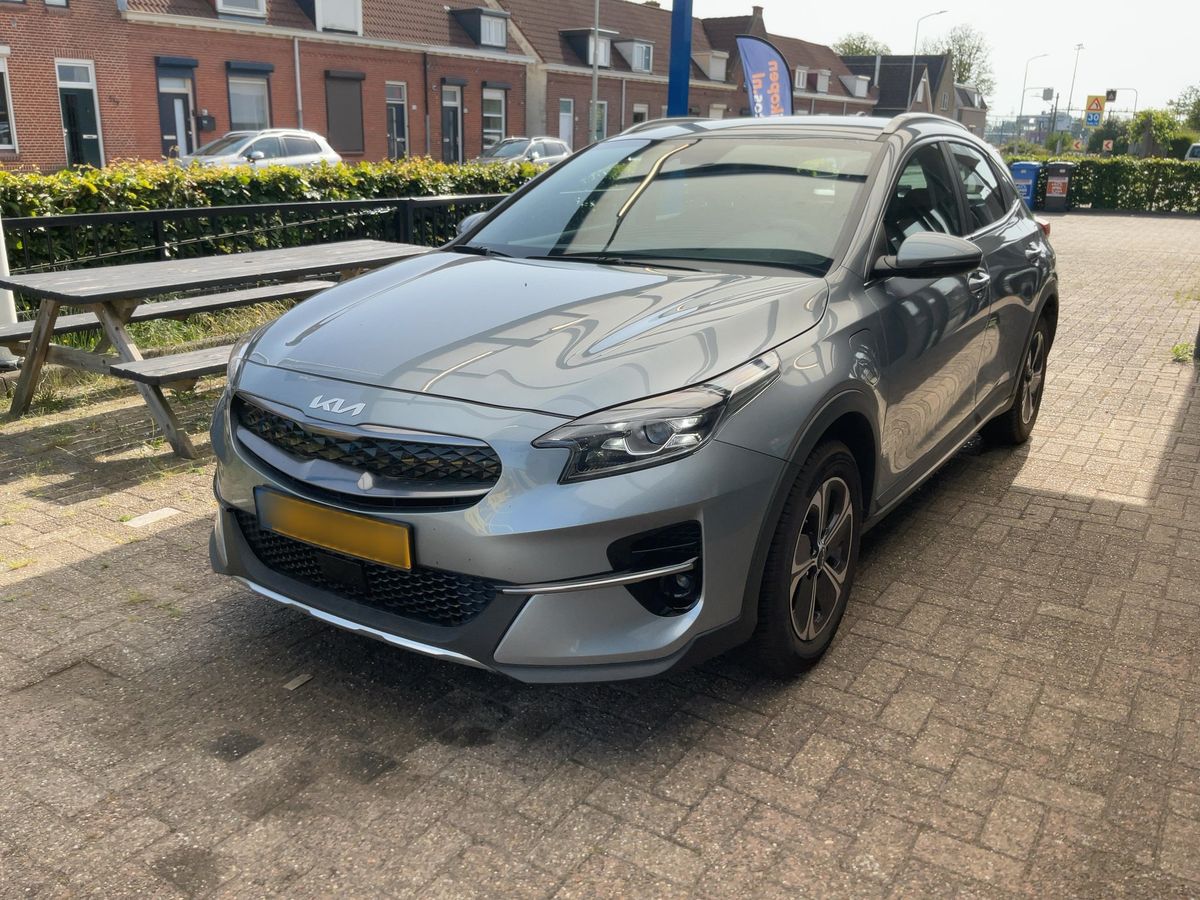 Kia XCeed 2022 — photo 1
