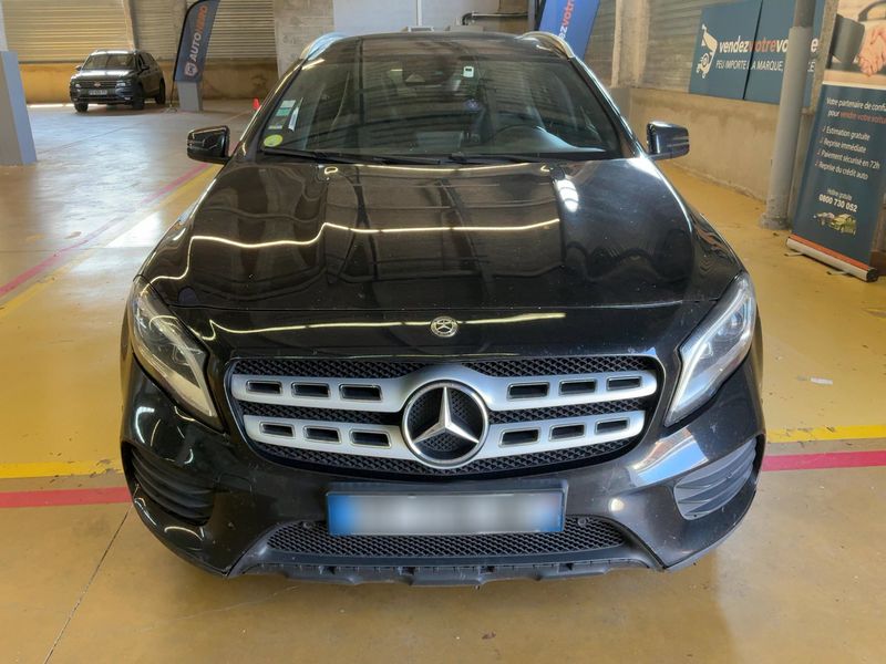 Mercedes-Benz GLA-Klasse GLA 200 d Fascination — zdjęcie 9