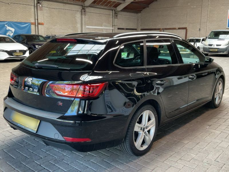 Seat Leon 1.5 TSI ACT FR — zdjęcie 6