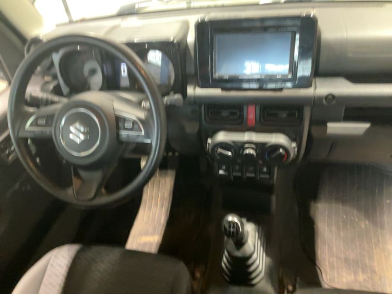 Suzuki Jimny 1.5 Comfort Allgrip NFZ — zdjęcie 12