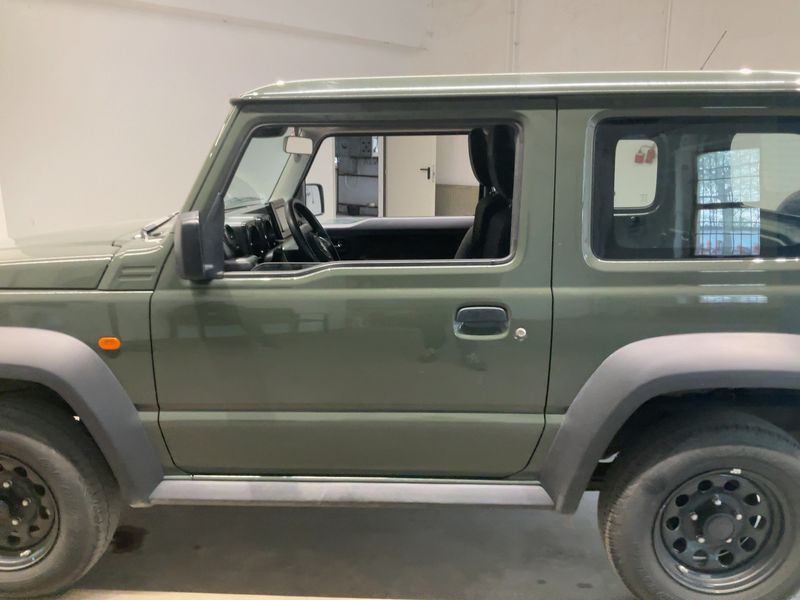 Suzuki Jimny 1.5 Comfort Allgrip NFZ — zdjęcie 4