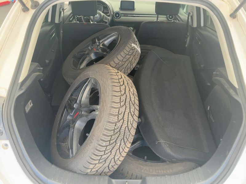 Mazda 2 1.5 Diesel Sports-Line — zdjęcie 10