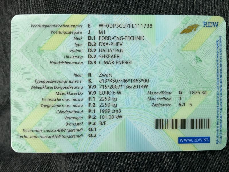 Ford C-Max 2.0 Energi — zdjęcie 15