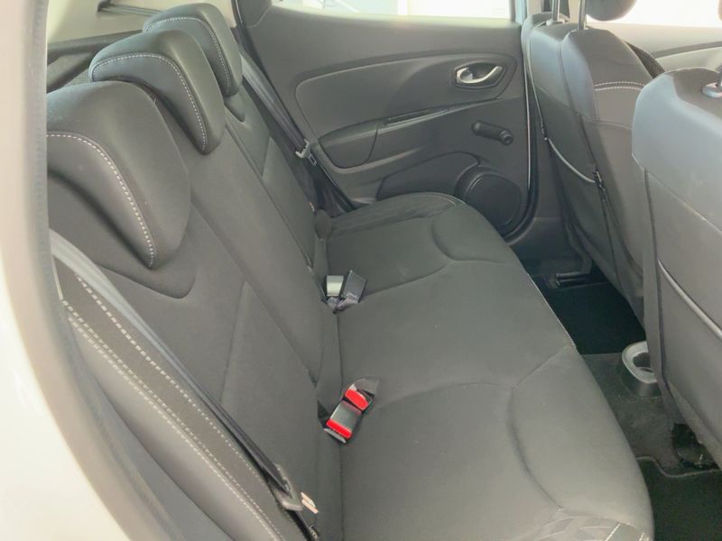 Renault Clio 0.9 TCe Limited — zdjęcie 14
