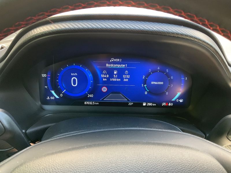 Ford Puma 1.0 EcoBoost Mild-Hybrid ST-Line X — zdjęcie 13