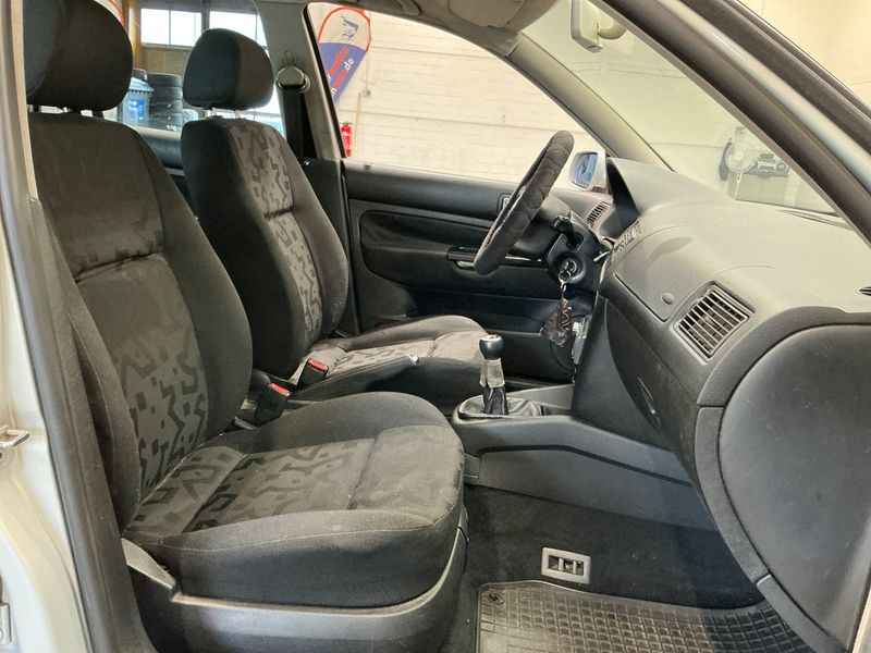 Volkswagen Golf IV 1.9 TDI Conceptline — zdjęcie 3