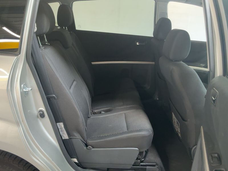 Toyota Corolla Verso 2.2 D-4D Les bleus — zdjęcie 14