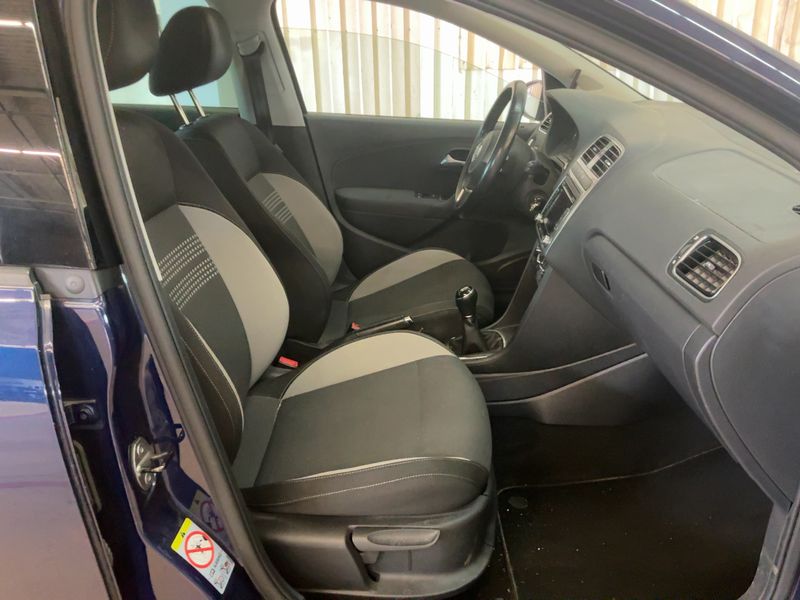 Volkswagen Polo 1.2 TSI Life — zdjęcie 11