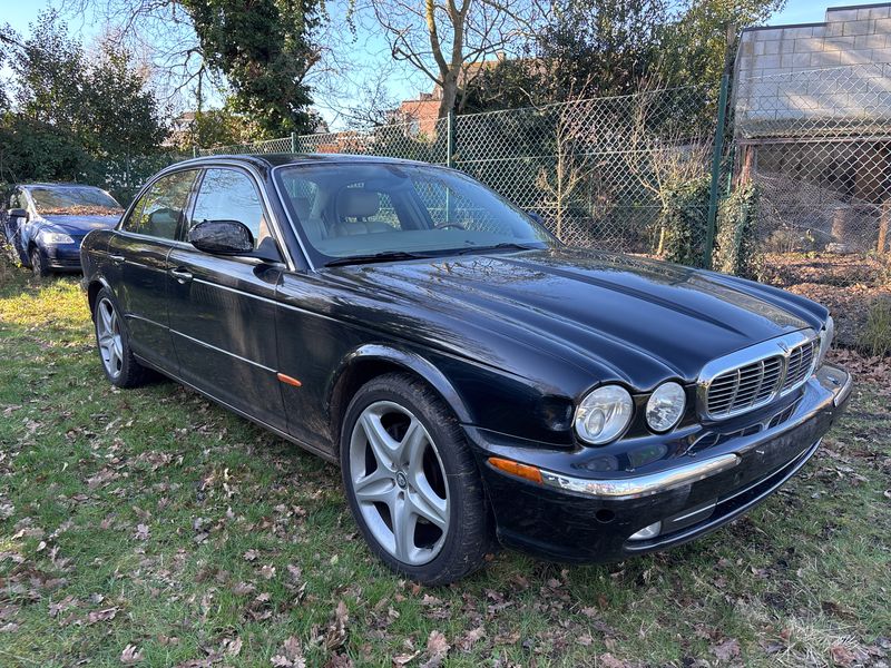 Jaguar XJ 3.0 V6 Executive — zdjęcie 6