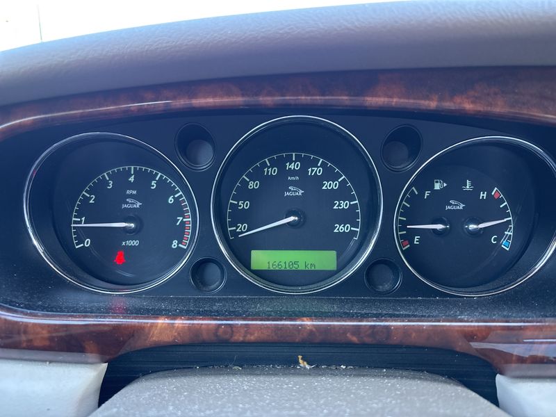Jaguar XJ 3.0 V6 Executive — zdjęcie 12