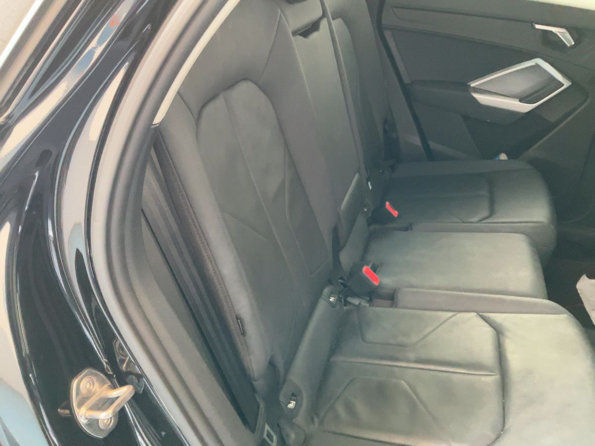 Audi Q3 2020 — photo 20