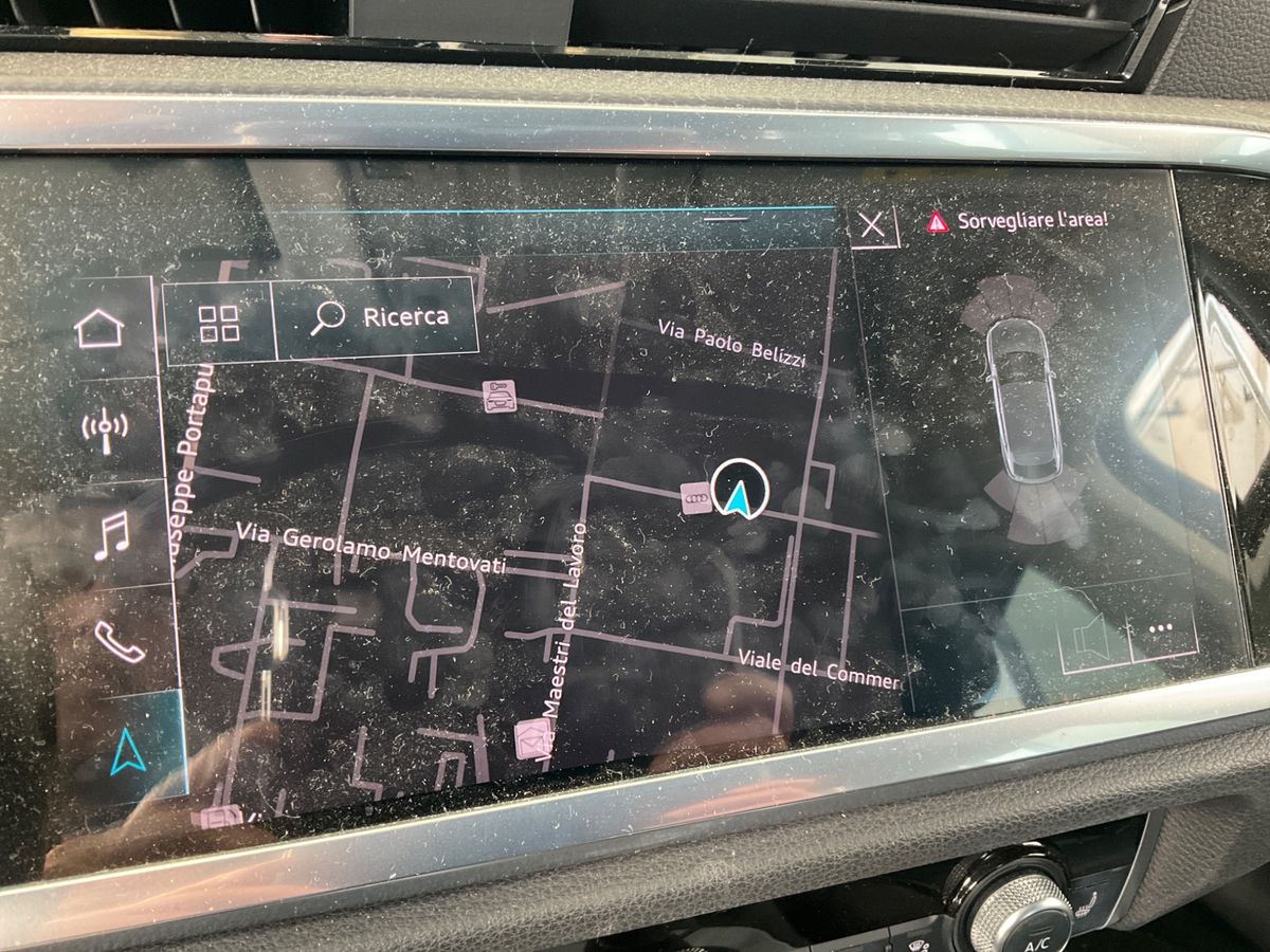 Audi Q3 2020 — photo 29