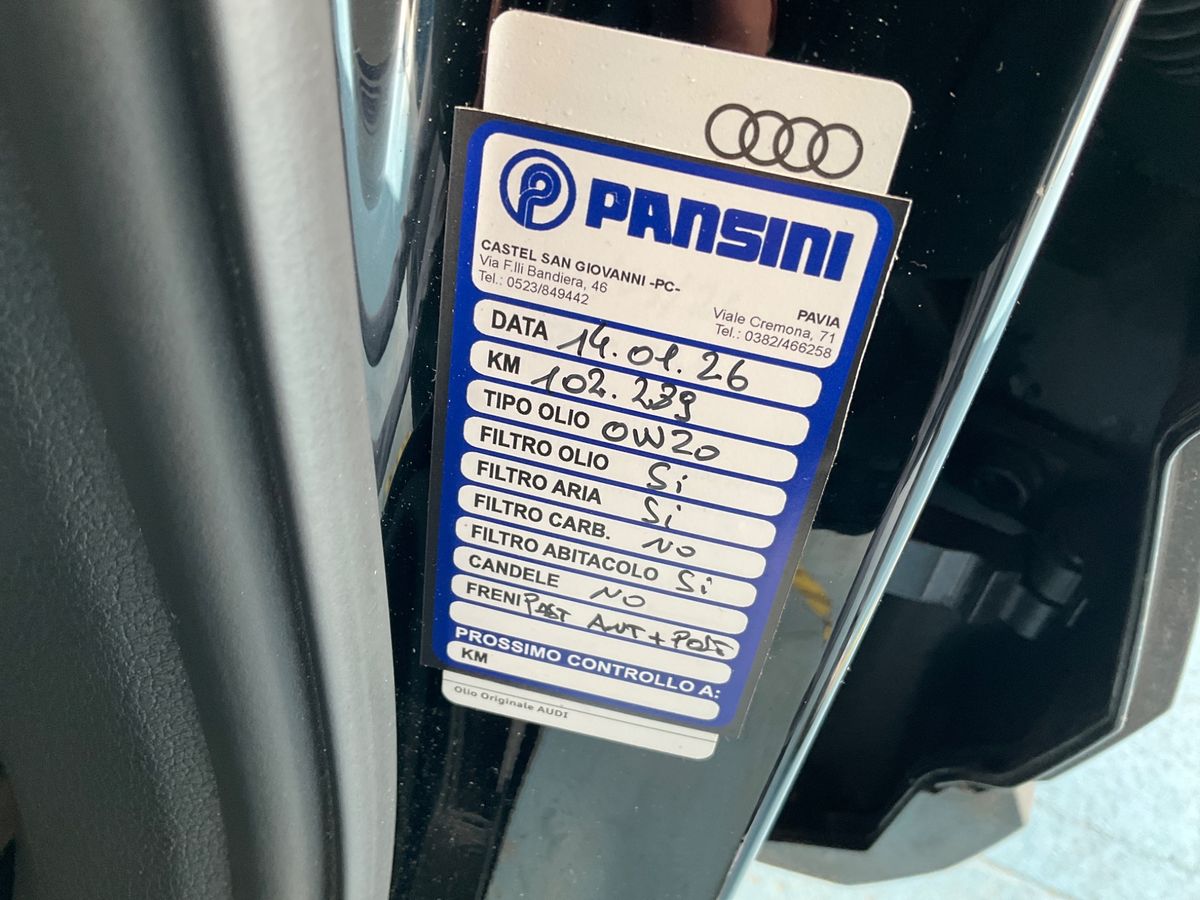 Audi Q3 2020 — photo 22