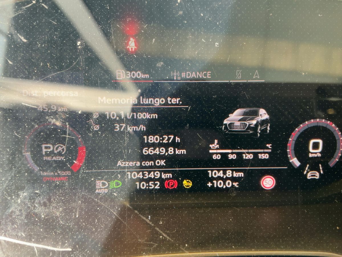 Audi Q3 2020 — photo 19