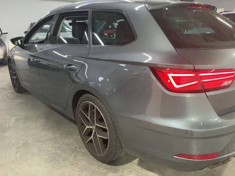 Seat Leon 1.4 TSI ACT FR Advanced — zdjęcie 3