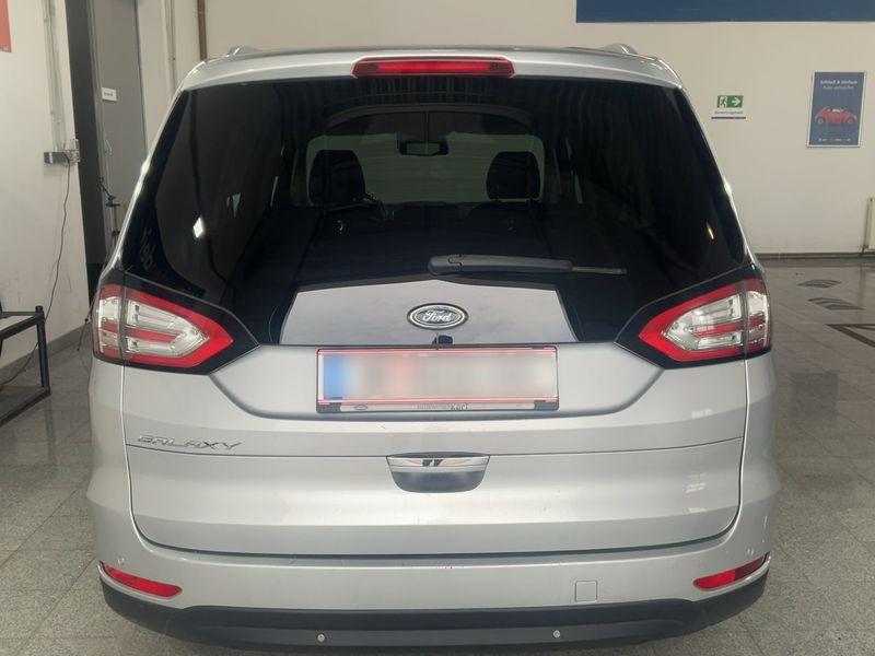 Ford Galaxy 2.0 TDCi Titanium — zdjęcie 5